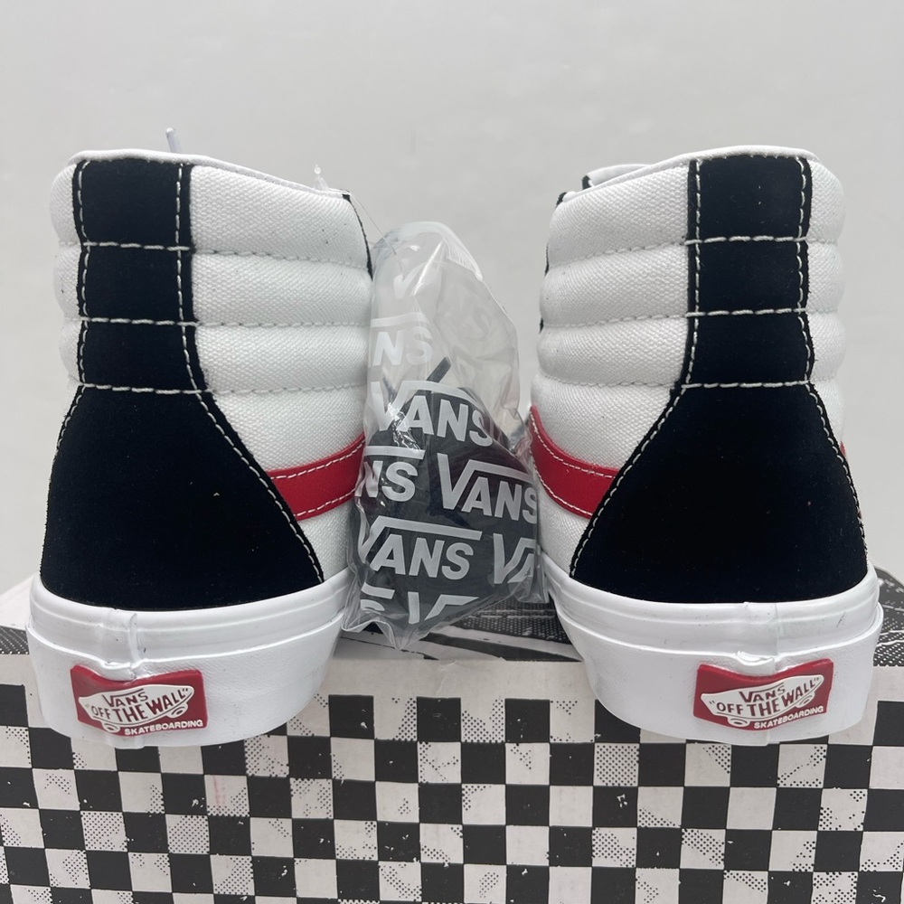 Vans Men’s Skate Sk8-Hi
Athletic Black/Red Sneakers
VN0A5FCC458 - Picture 15 of 16